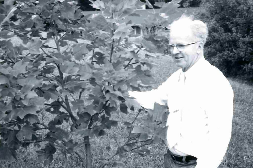 legends-image-leon-snyder