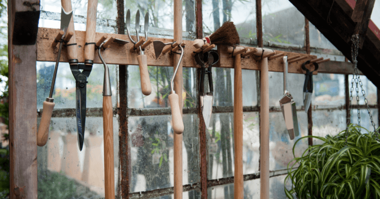 Sharpening Garden Tools – Quick and Easy