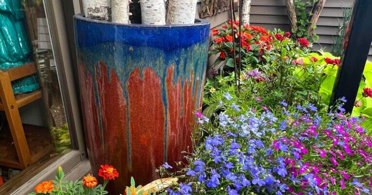 Pick your favorite annuals and mix them in your containers