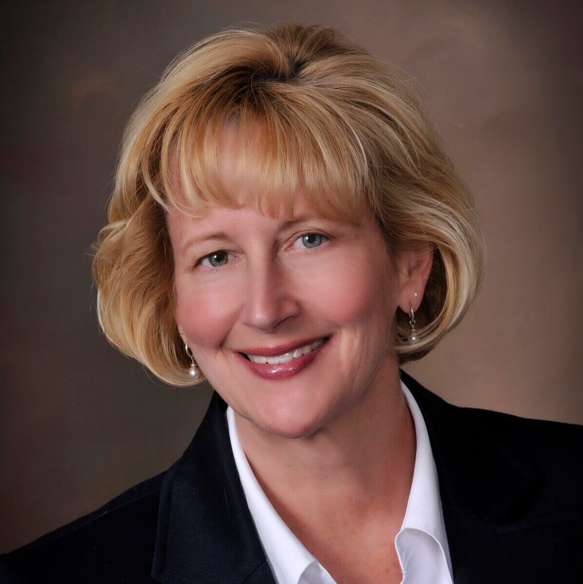 Debbie Lonnee headshot